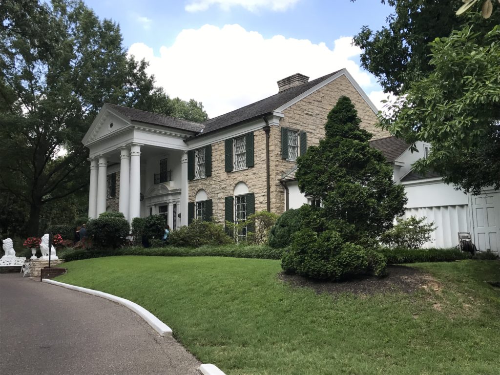 Elvis Presleys Graceland Home